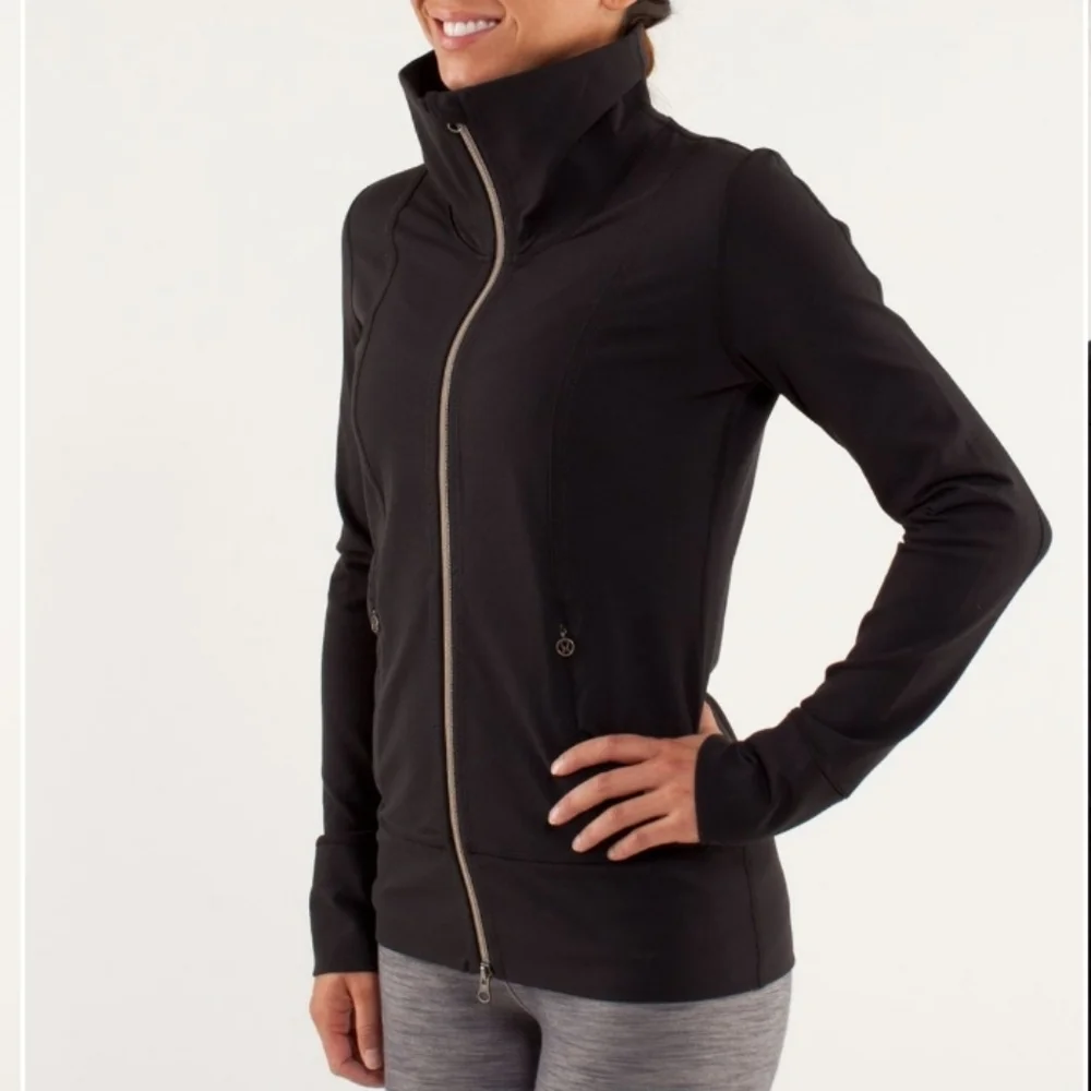 Lululemon Daily Yoga Jacket Black Sz 2 - Picture 2 of 9